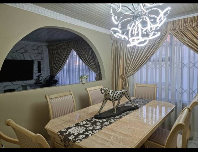 2 BEDROOM HOUSE FOR SALE IN SEBOKENG ZONE 11